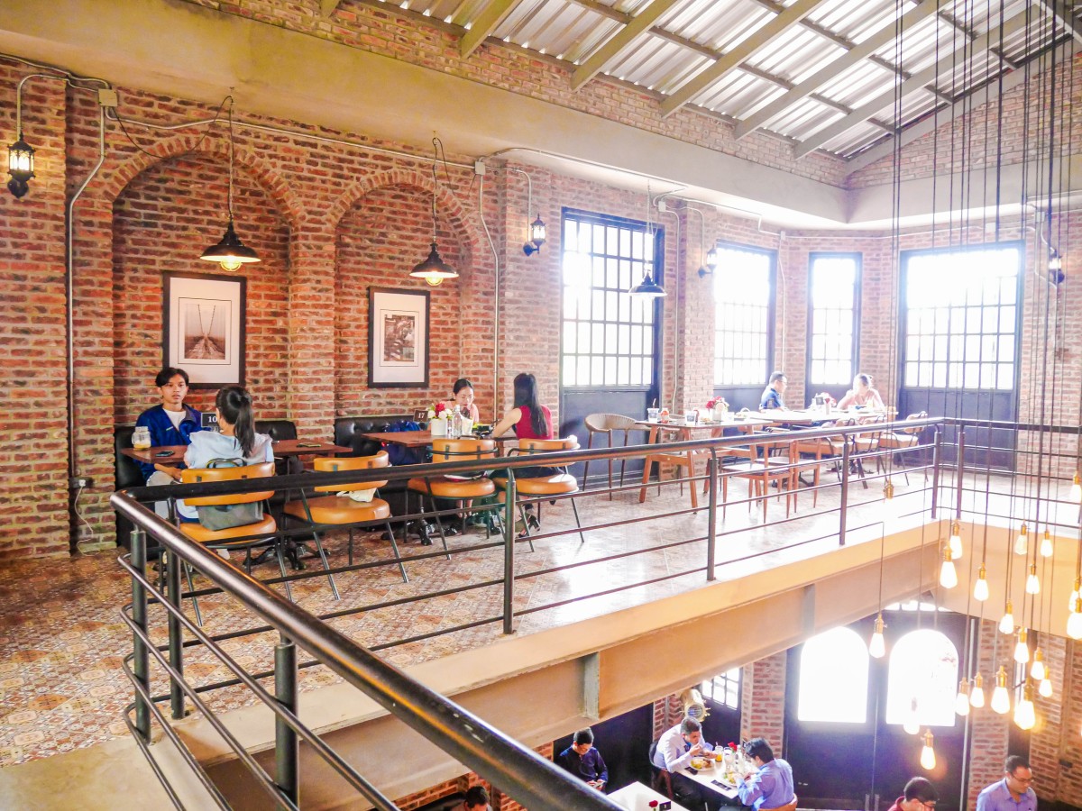 The mystery cafe
