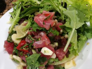 Raw Tuna salad (Asian flavor)
