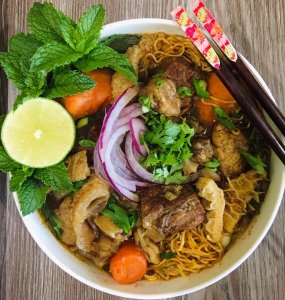 Vietnamese beef stew (bo kho)