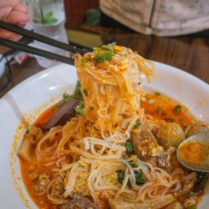 Song Mae Louk Restaurant