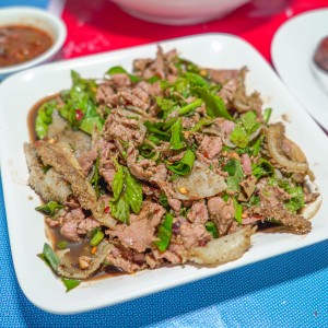 Phoxay minced meat salad