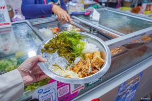 Mommy Nok Chinese Salad Phonkheng market