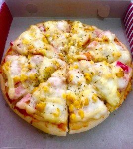 ຮ້ານ ແອັມໂບ໋ pizza