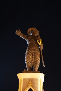 King Anouvong Statue