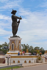 King Anouvong Statue